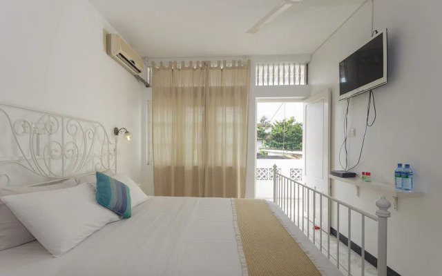 Royce Hotel