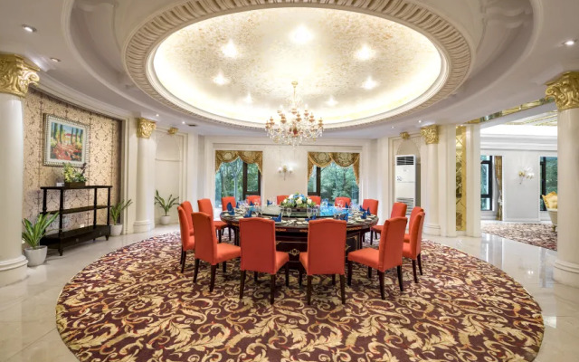 Zhaoqing Senlan Yunhai Hotel