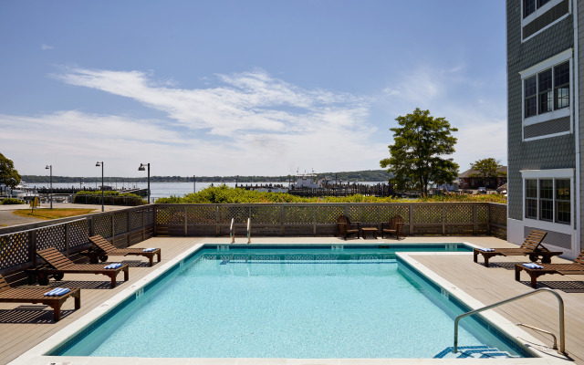 The Harbor Front Inn