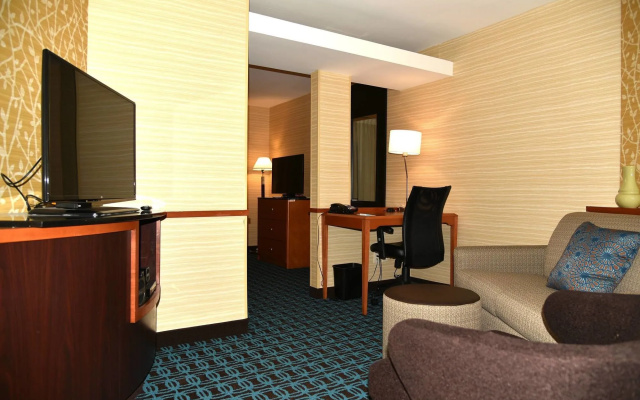 Fairfield Inn & Suites Hartford Airport