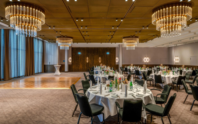 Radisson Blu Senator Hotel