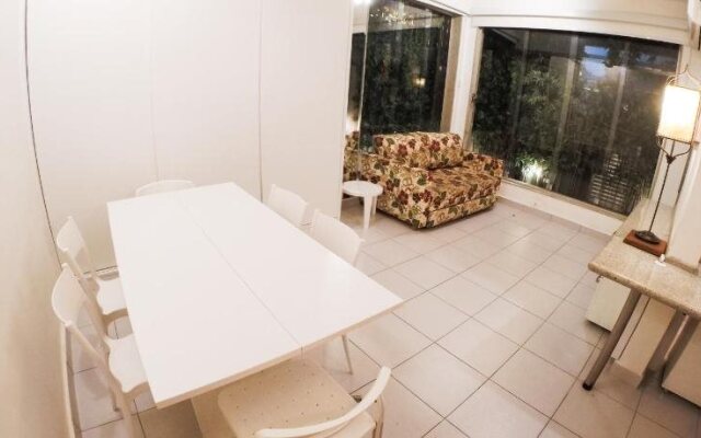 Leblon Garden Studio