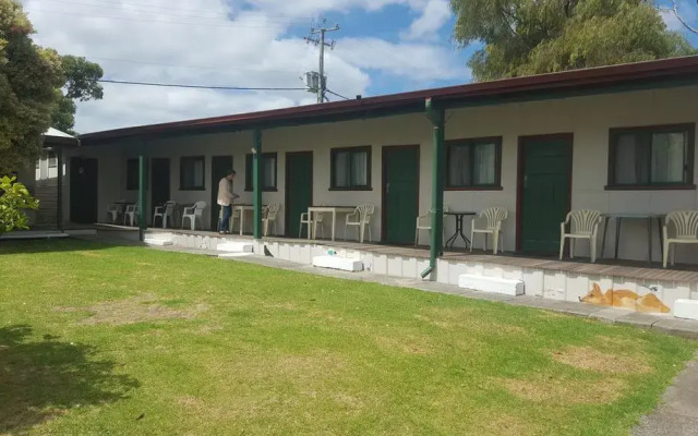 Tingle All Over Budget Accommodation