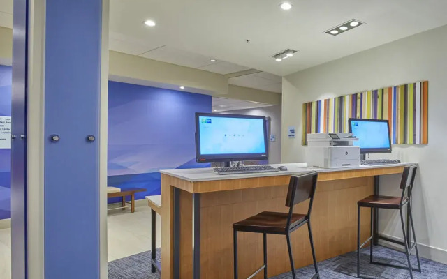 Holiday Inn Express &amp; Suites Hermiston Downtown