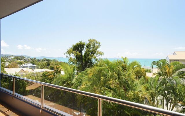 Airlie Harbour Apartment - Airlie Beach