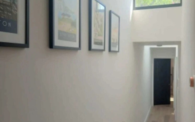 Modern 3 Bedroom House With Stunning Views