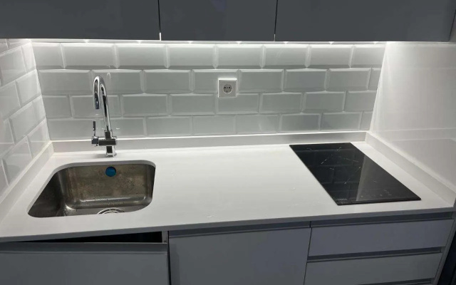 Bernabeu/ C.Universitaria Apartments