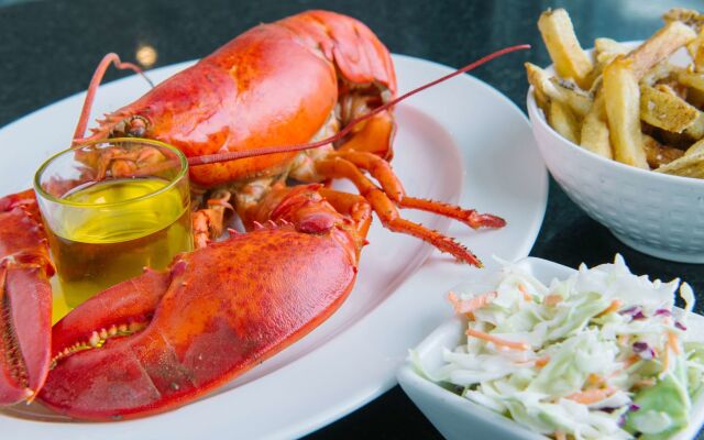 Breakwater Inn