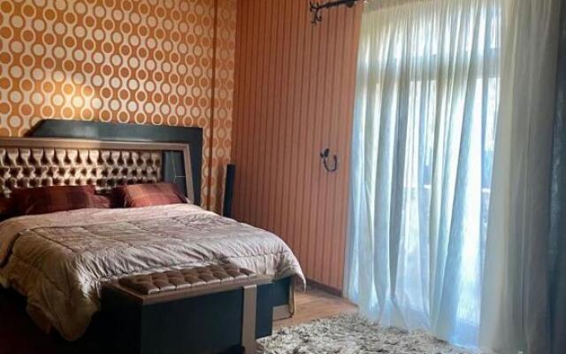 قصر الياسمين ٨ بالتجمع