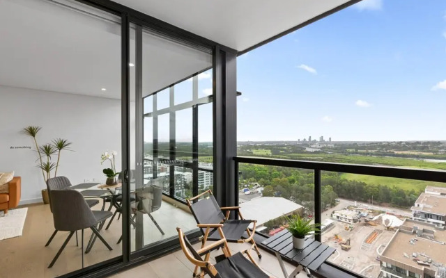 Chic 1-bed With Pool by River, Ferry & Amenities