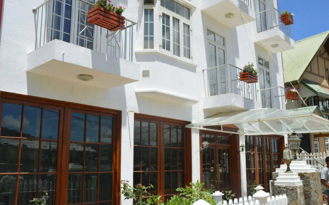 Royal Hills