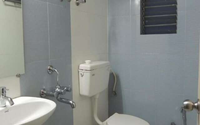 Hotel Pavitra