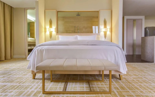 Waldorf Astoria Panama Residences