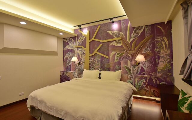 Ruocing Hot Spring Hotel