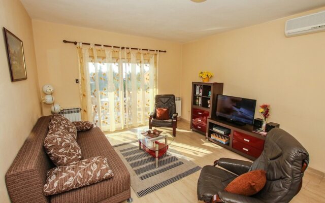 Apartments Loredana / Three Bedrooms A1