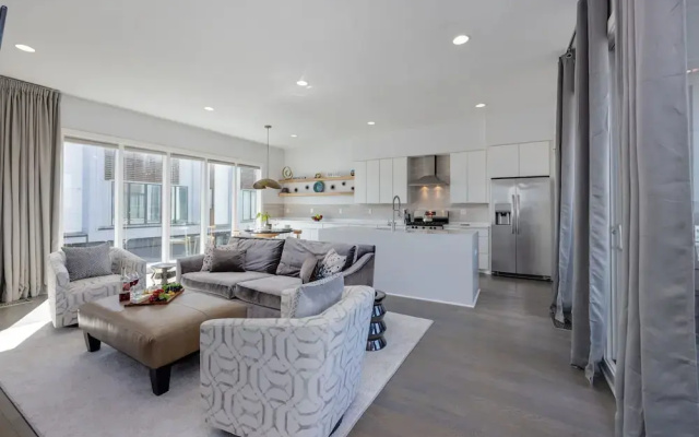 Nashville Notes - Sleeps 8 - Mins to Broadway!