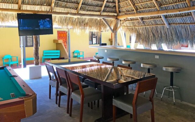 Hotel Blue Marlin - Nightclub & Sports Bar on Site