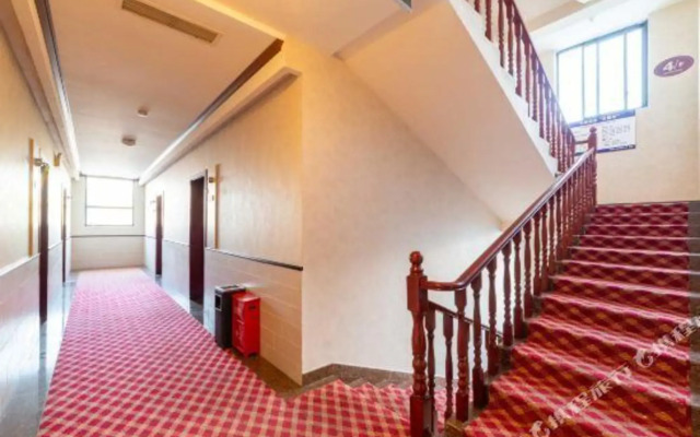 Simalou Business Hotel