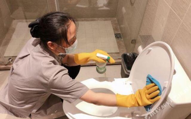 Home Inn Plus (Kunming Dian Lake Haigeng Park Guangfu Road)