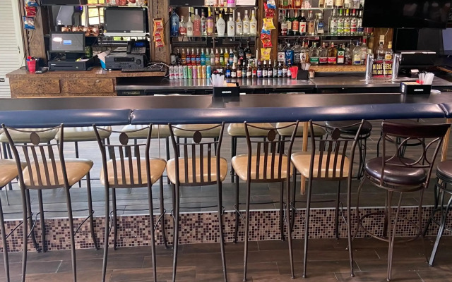 Travelodge by Wyndham Water’s Edge Hotel - Racine