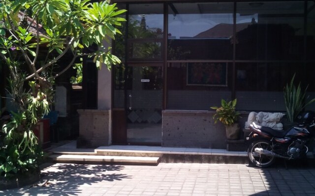 Dewas Bali