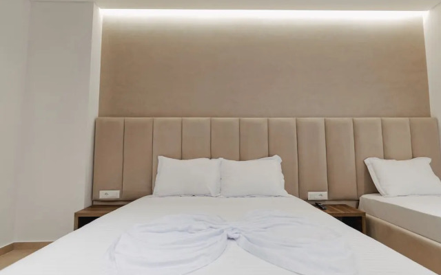 Sunlight Hotel