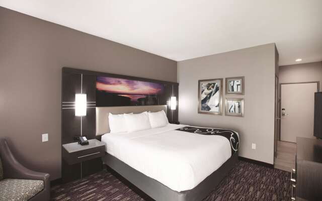 La Quinta Inn & Suites by Wyndham Kingsville