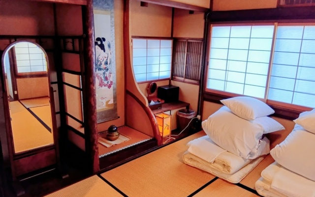 Our Turn – Guest Rooms – Kyoto