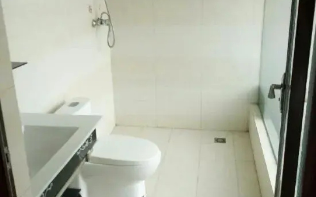 Renshou Xinyi Hotel
