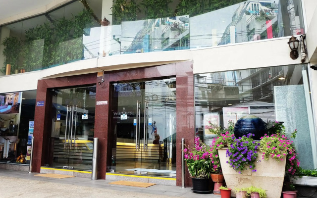 Grand Business Inn