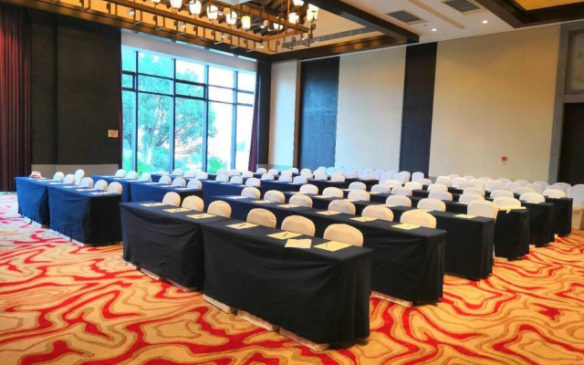 Amitabha Hotel Pushang Branch