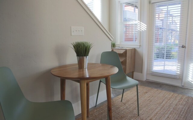 Perfect Little Place for the Traveling Professional