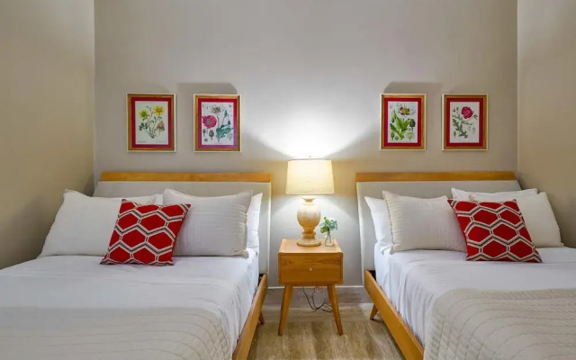 Beach Condo w Sea View B-201 Costa Atlantica