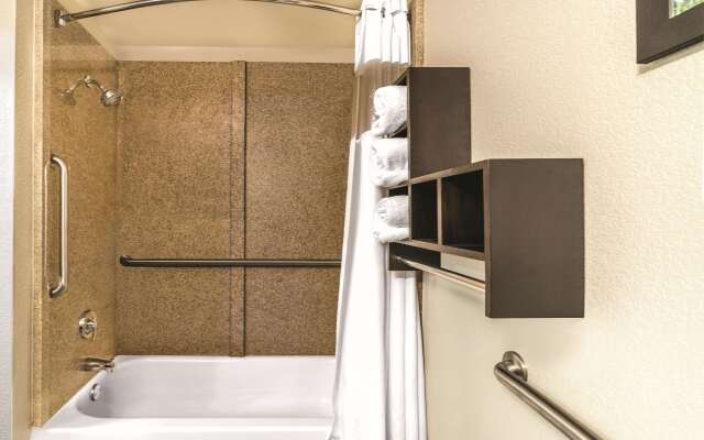 La Quinta Inn & Suites by Wyndham Rome