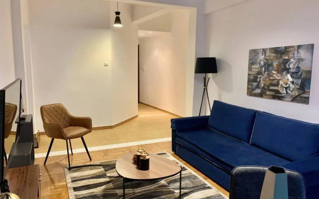 Kallimarmaro 2-Bedroom Apartment