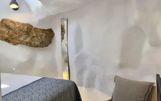 Timedrops Santorini Thira Villa