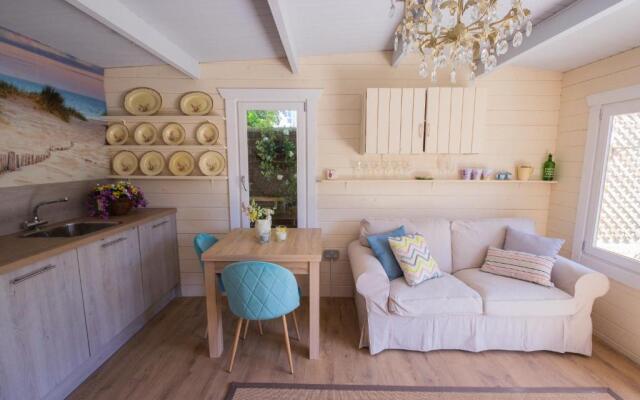 New Bespoke Log Cabin