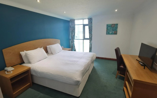 Passage House Hotel