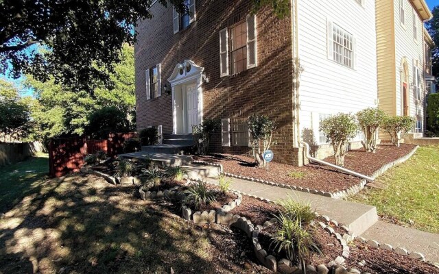 Room in House - The Master Haven Cozy Private Room