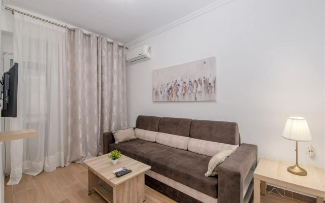 Kallithea Garden Flat