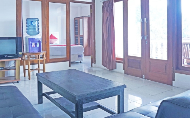 OYO 92966 Villa Bukit Awan