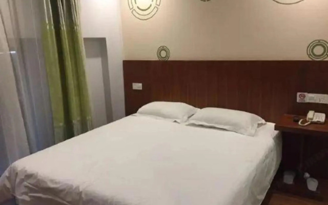 Huajing Hotel
