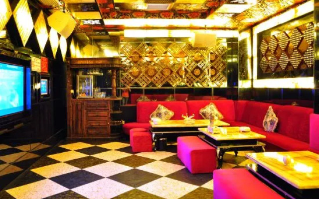 Huizhou Golden Coast International Hotel (Huiyang Jinhui Avenue)