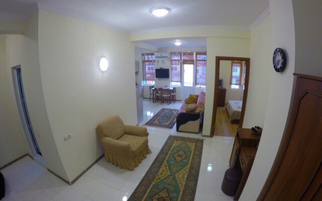 Apartment on Gorgiladze 25