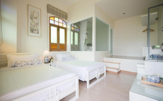 O'nya Phuket Hotel