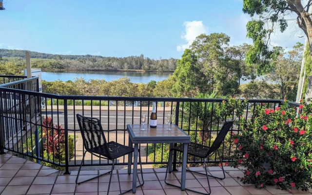 Haven Waters Motel & Apartments