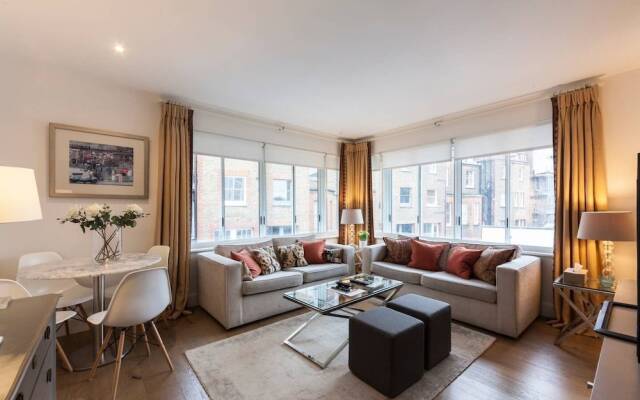 Bright 2 Bedroom Apartment Chelsea