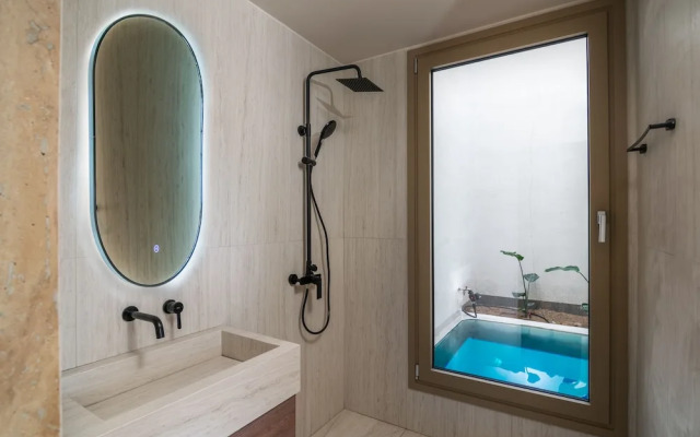 Solus Suites