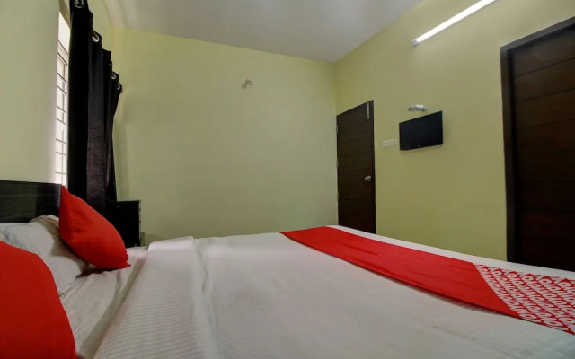 OYO 22536 Vishaak Inn