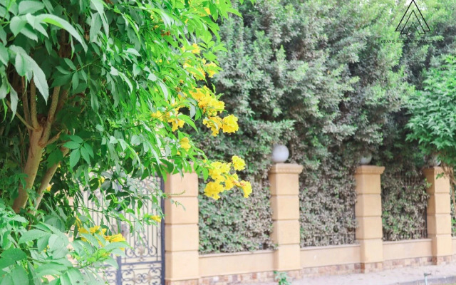 Grand Museum Pyramids Inn